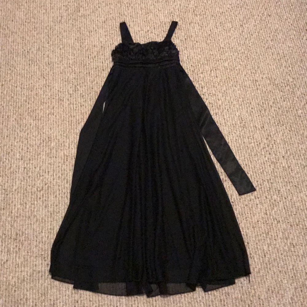 girls long black dress
